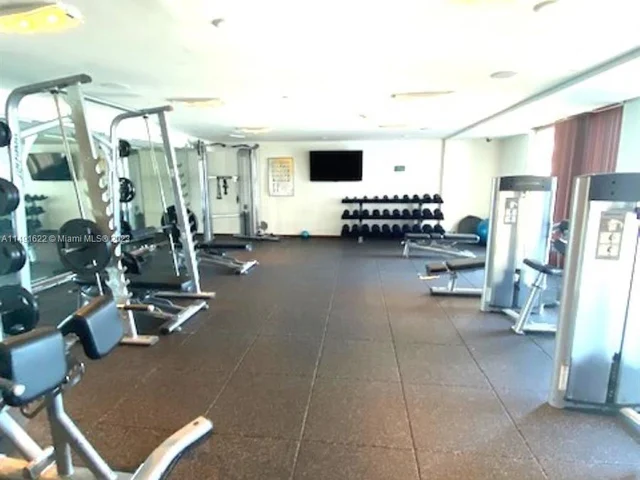 335 S Biscayne Blvd # 1002, Miami FL 33131