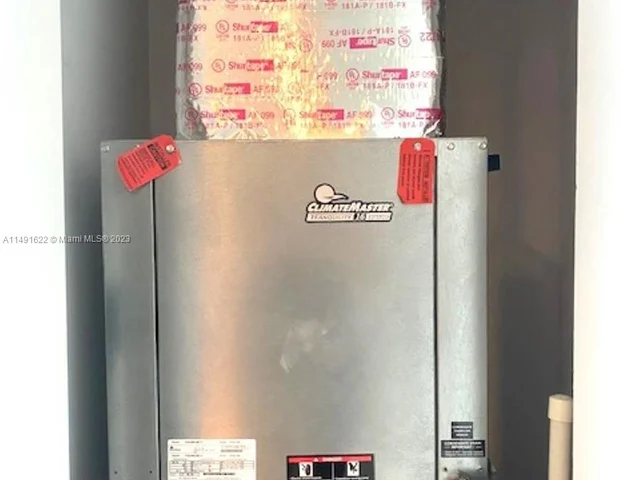 335 S Biscayne Blvd # 1002, Miami FL 33131