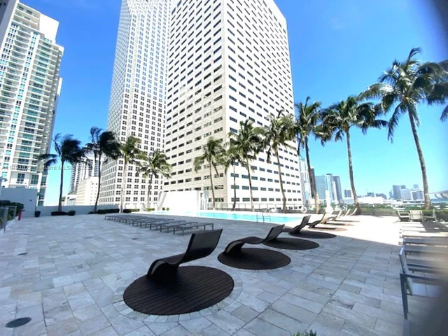 335 S Biscayne Blvd # 1002, Miami FL 33131