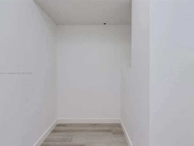 2500 Parkview Dr # 1910, Hallandale Beach FL 33009