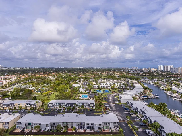 2500 Parkview Dr # 1910, Hallandale Beach FL 33009