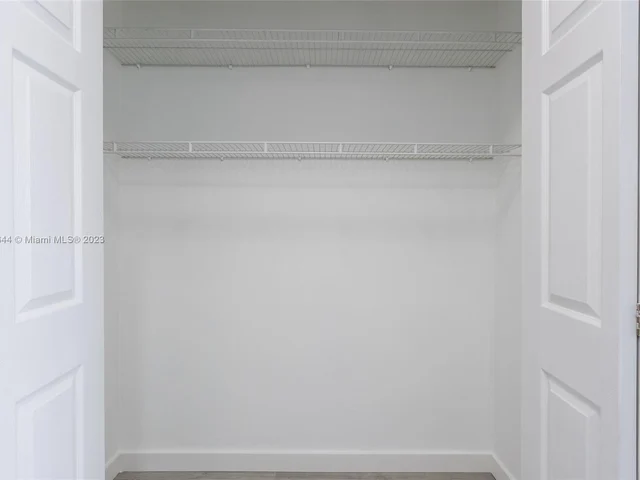 2500 Parkview Dr # 1910, Hallandale Beach FL 33009