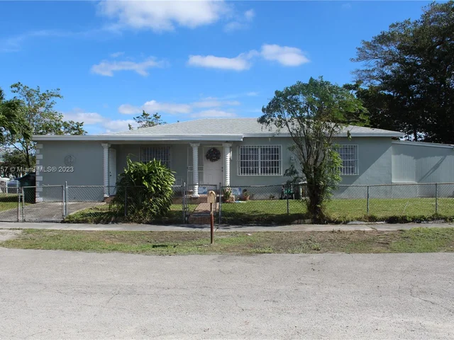 8125 NW 31st Ave, Miami FL 33147