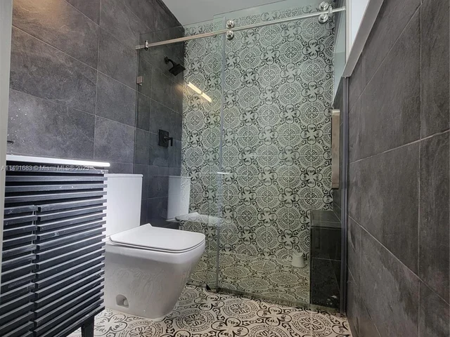 2117 Coral Gardens Dr, Wilton Manors FL 33306