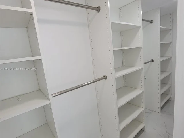 2117 Coral Gardens Dr, Wilton Manors FL 33306