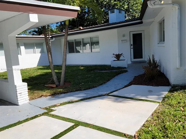 2117 Coral Gardens Dr, Wilton Manors FL 33306
