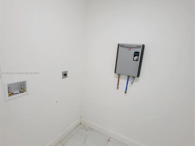 2117 Coral Gardens Dr, Wilton Manors FL 33306