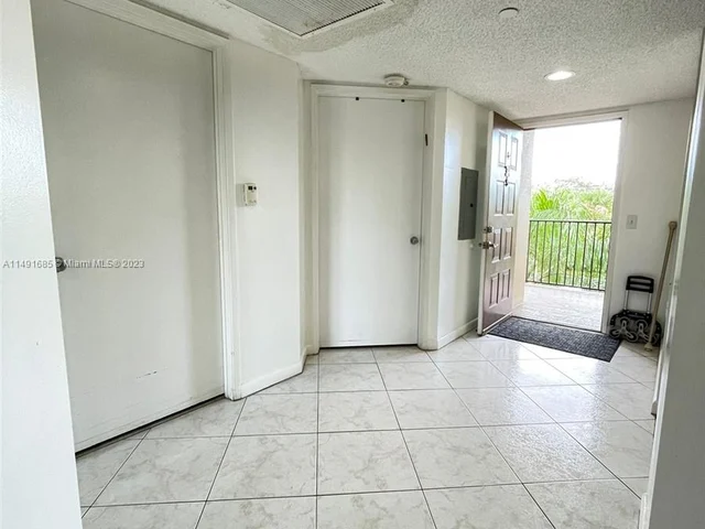 1301 SW 142nd Ave # 314H, Pembroke Pines FL 33027