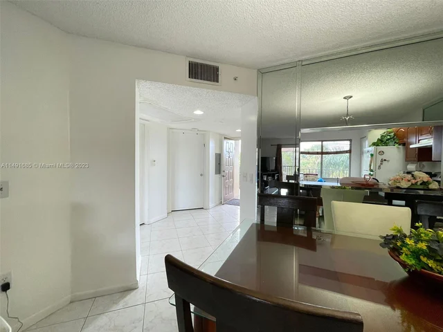 1301 SW 142nd Ave # 314H, Pembroke Pines FL 33027
