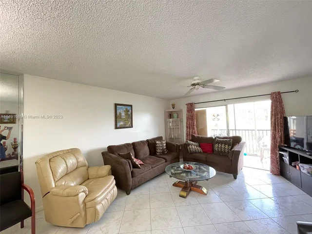 1301 SW 142nd Ave # 314H, Pembroke Pines FL 33027
