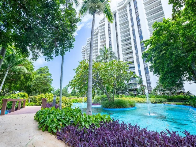 4000 Towerside Ter # 1202, Miami FL 33138