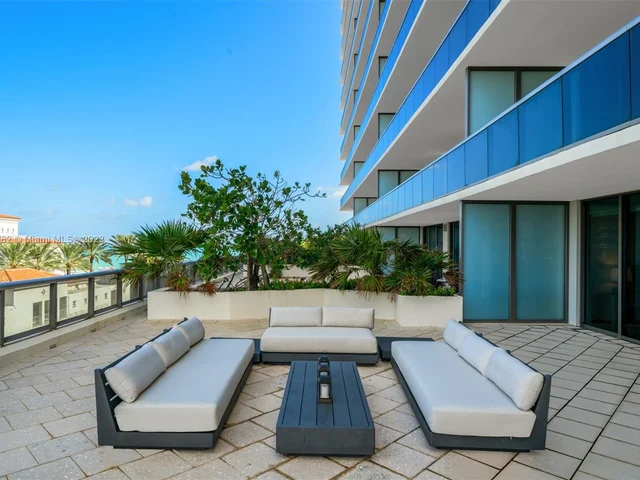 5875 Collins Ave # 507, Miami Beach FL 33140
