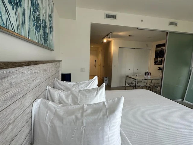 5350 NW 84th Ave # 916, Doral FL 33166