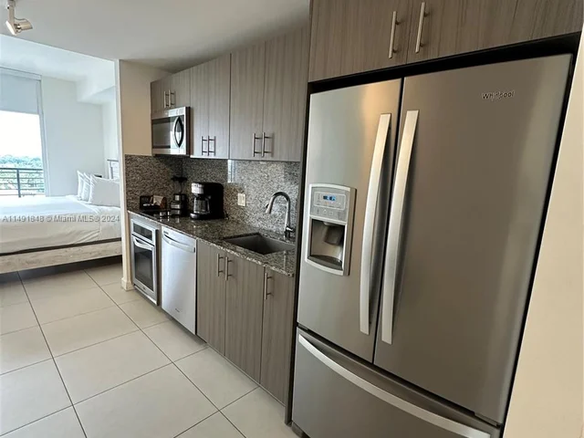 5350 NW 84th Ave # 916, Doral FL 33166