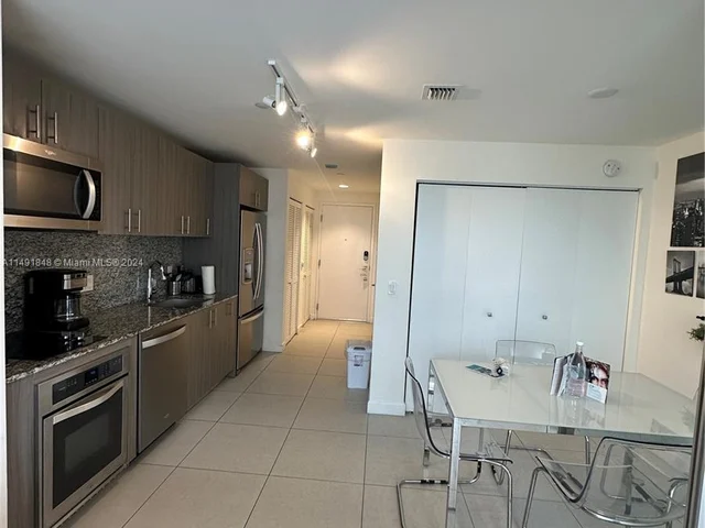 5350 NW 84th Ave # 916, Doral FL 33166