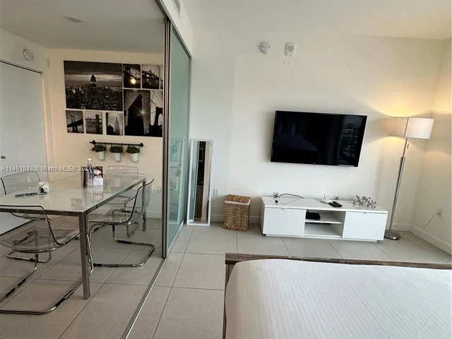 5350 NW 84th Ave # 916, Doral FL 33166