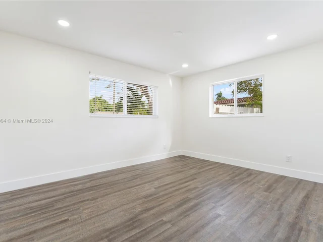 3254 Lincoln St, Hollywood FL 33021