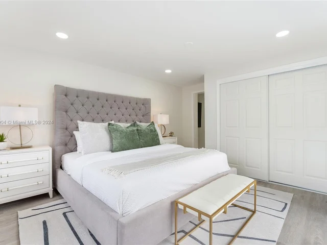 3254 Lincoln St, Hollywood FL 33021