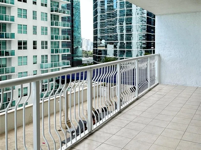 1200 Brickell Bay Dr # 1507, Miami FL 33131