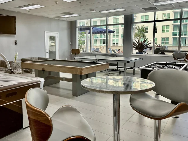 1200 Brickell Bay Dr # 1507, Miami FL 33131