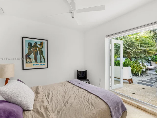 6010 Pine Tree Dr, Miami Beach FL 33140