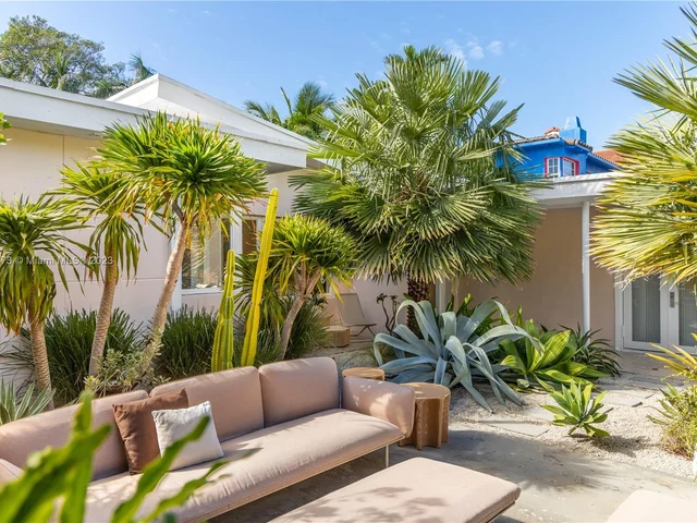 6010 Pine Tree Dr, Miami Beach FL 33140