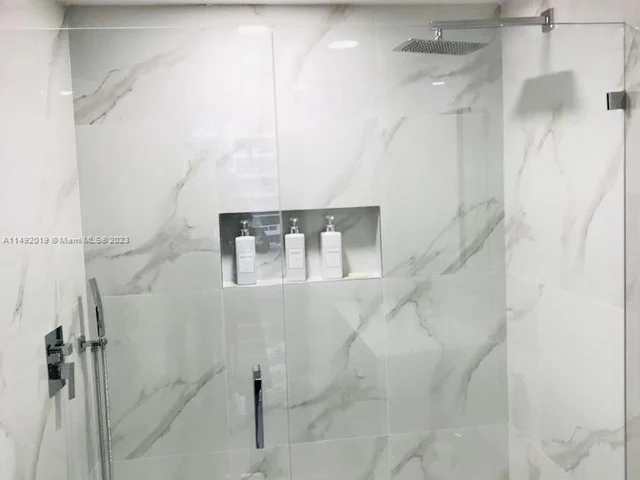 1750 N Bayshore Dr # 2302, Miami FL 33132