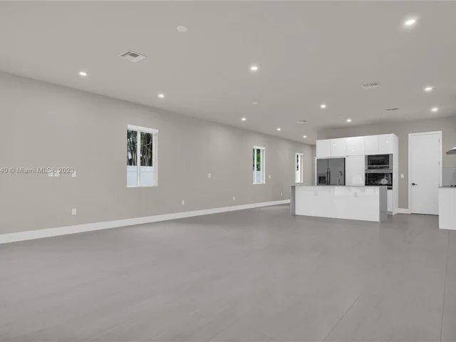 2861 SW 37th Ct # 2861, Coral Gables FL 33134