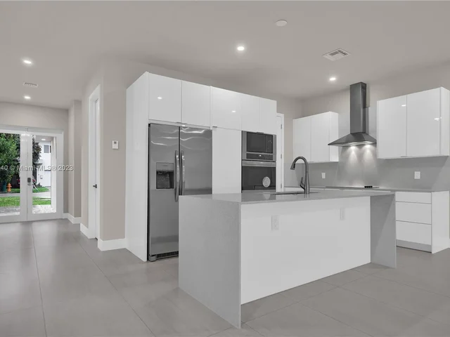 2861 SW 37th Ct # 2861, Coral Gables FL 33134