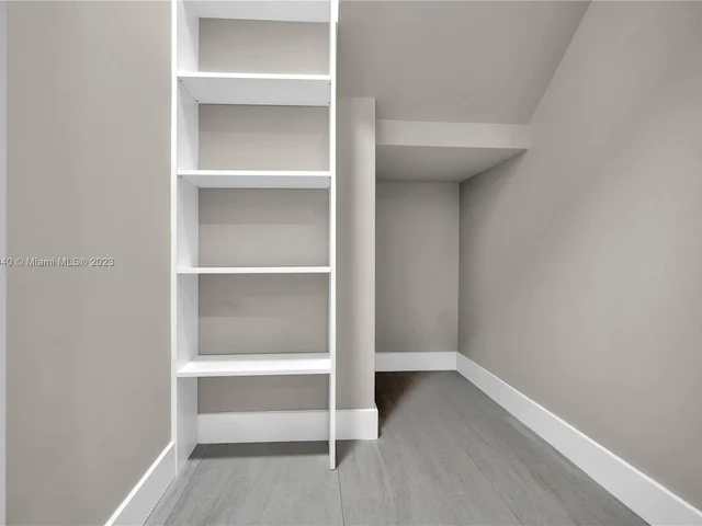 2861 SW 37th Ct # 2861, Coral Gables FL 33134