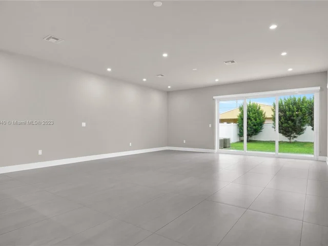 2861 SW 37th Ct # 2861, Coral Gables FL 33134