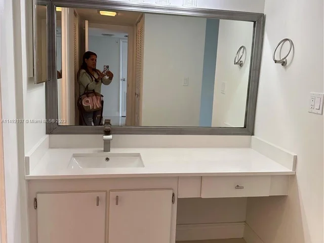 20335 W Country Club Dr # 1701, Aventura FL 33180