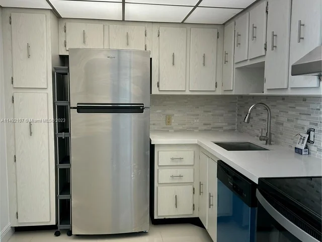 20335 W Country Club Dr # 1701, Aventura FL 33180