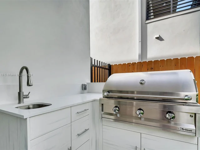 1777 SW 22nd Ter, Miami FL 33145