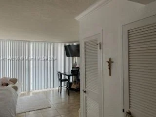 2501 S Ocean Dr # 909, Hollywood FL 33019