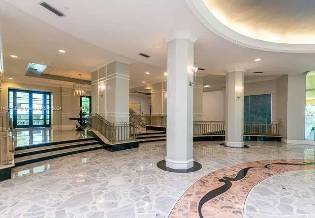 2501 S Ocean Dr # 909, Hollywood FL 33019