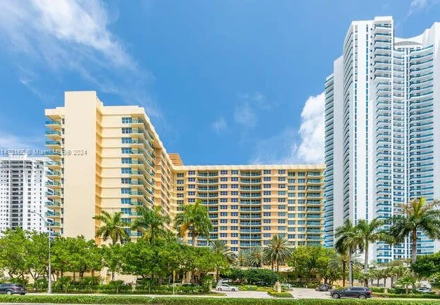 2501 S Ocean Dr # 909, Hollywood FL 33019