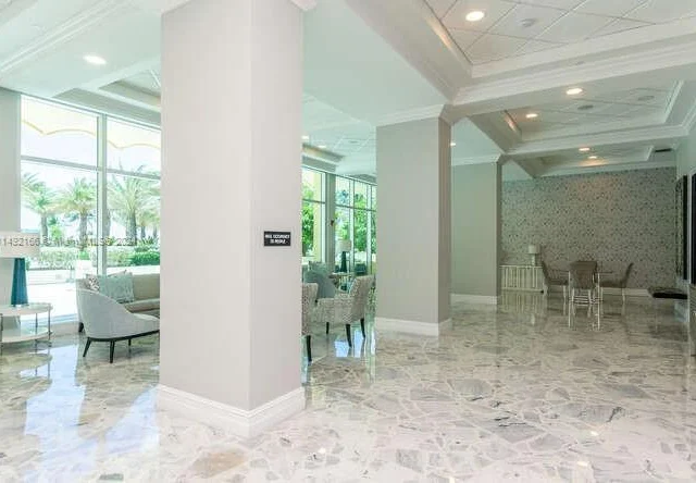 2501 S Ocean Dr # 909, Hollywood FL 33019