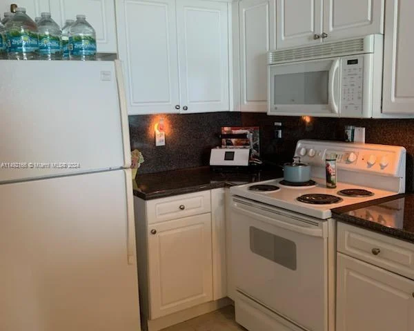 2501 S Ocean Dr # 909, Hollywood FL 33019