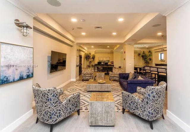 2501 S Ocean Dr # 909, Hollywood FL 33019