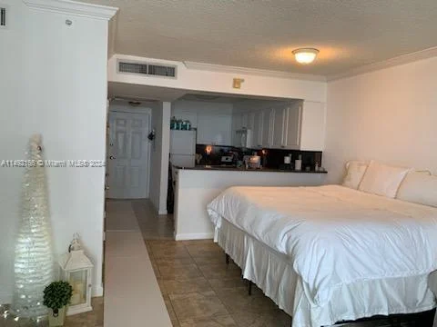 2501 S Ocean Dr # 909, Hollywood FL 33019