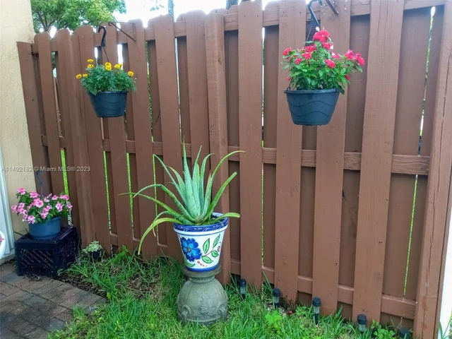 3390 NE 13th Cir Dr # 19, Homestead FL 33033