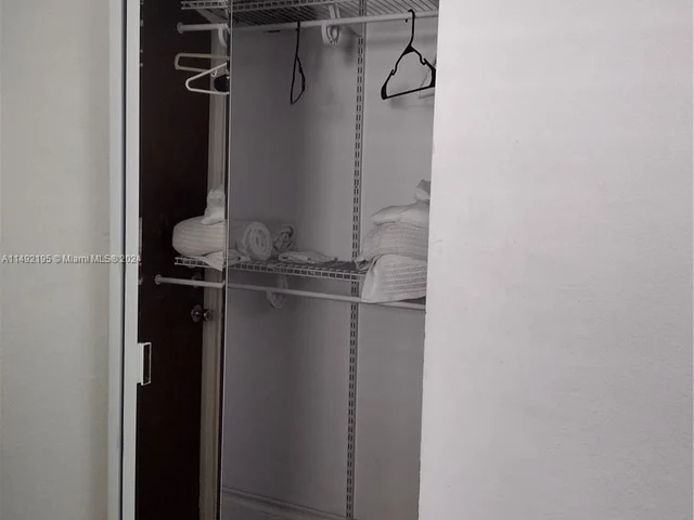 710 PENNSYLVANIA AV # 4, Miami Beach FL 33139