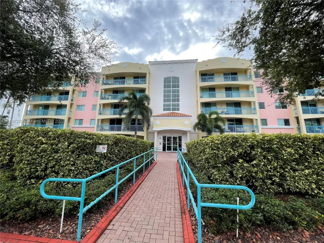 201 Golden Isles Dr # 403, Hallandale Beach FL 33009