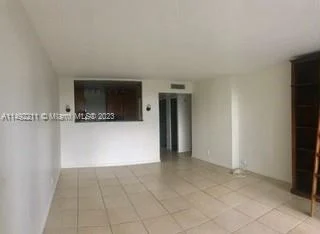 100 Bayview Dr # 310, Sunny Isles Beach FL 33160