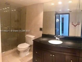 100 Bayview Dr # 310, Sunny Isles Beach FL 33160