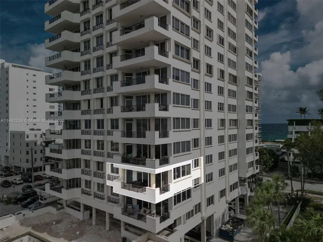 6422 Collins Ave # 404, Miami Beach FL 33141