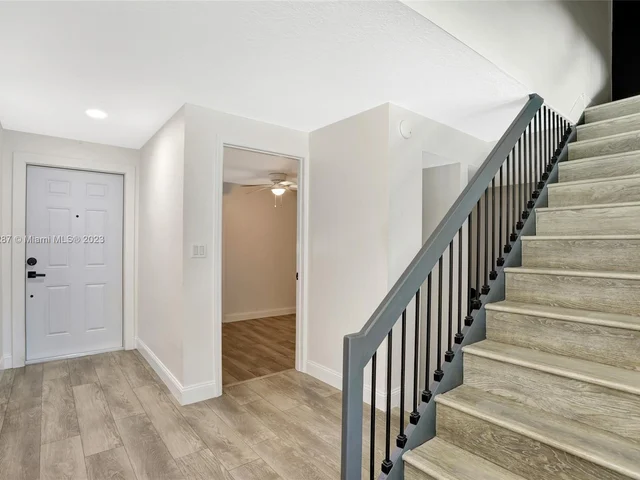 863 NW 81st Ter # 5, Plantation FL 33324