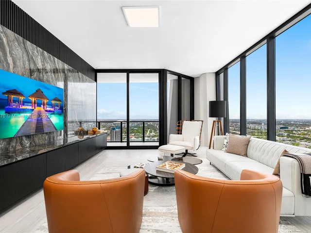 1000 Biscayne Blvd # 3702, Miami FL 33132