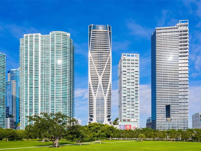 1000 Biscayne Blvd # 3702, Miami FL 33132